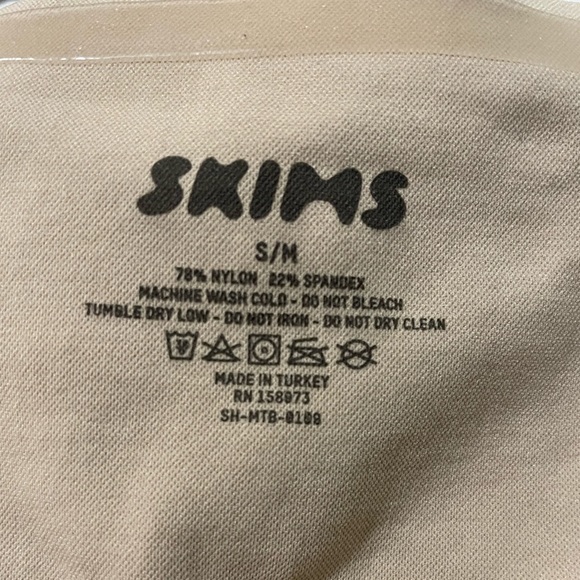 SKIMS CORE CONTROL BRIEF S/M NWOT - Picture 4 of 7